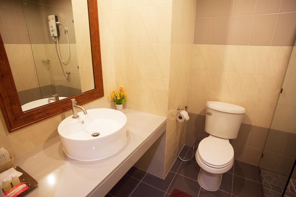 Morage Hotel Phitsanulok Exterior photo